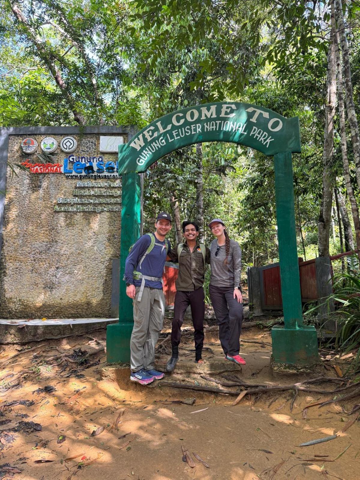 Eco Trekking Lodge, Bar & Jungle Tour'S Bukit Lawang Ngoại thất bức ảnh